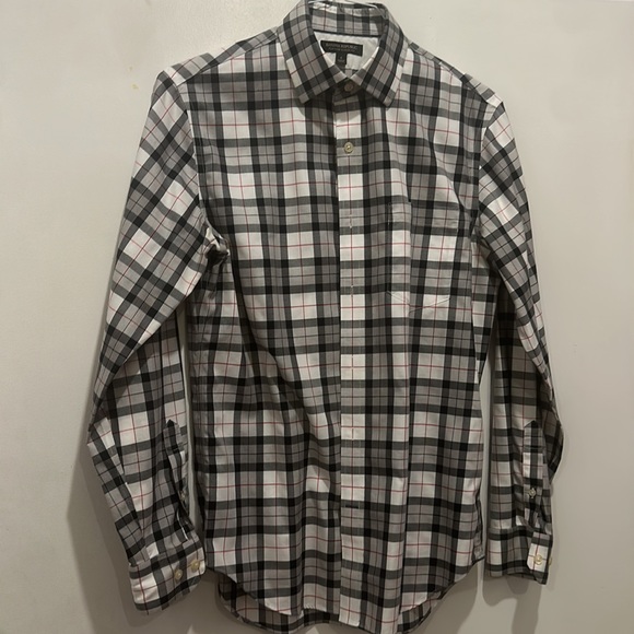 Men’s non iron classic fit banana republic button down dress shirt size small. - Picture 3 of 3